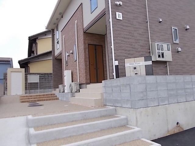 13/20 エントランス