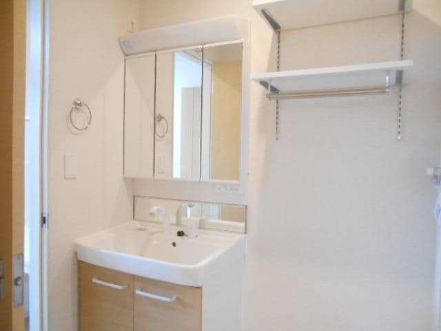 13/23 エントランス