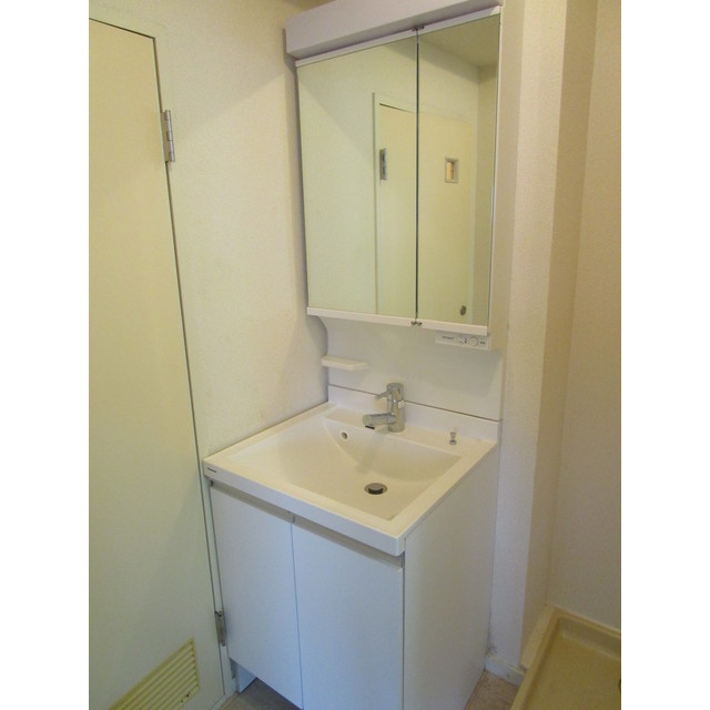 21/22 エントランス