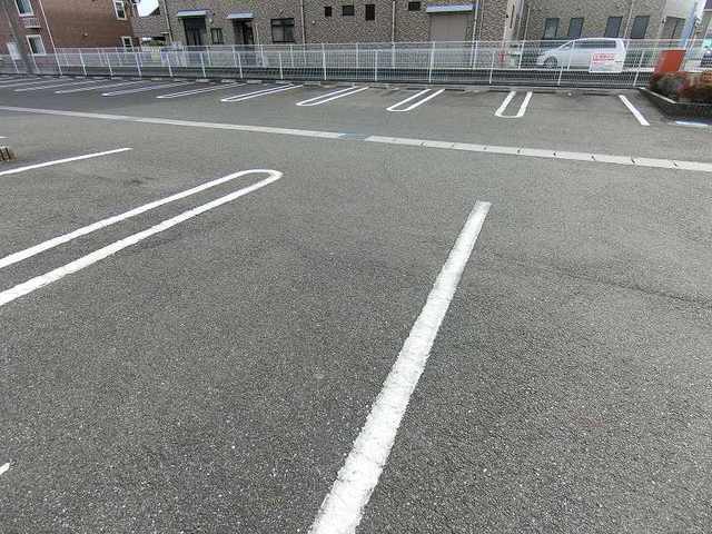14/20 駐車場