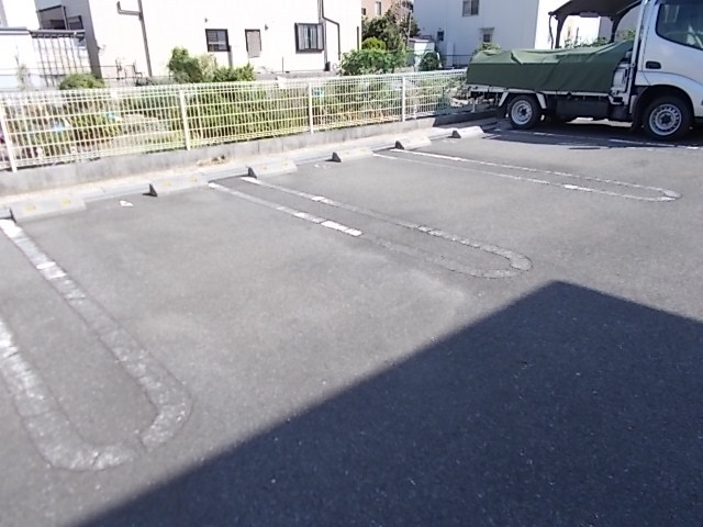 14/20 駐車場