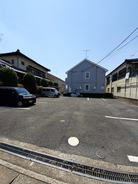 28/30 駐車場