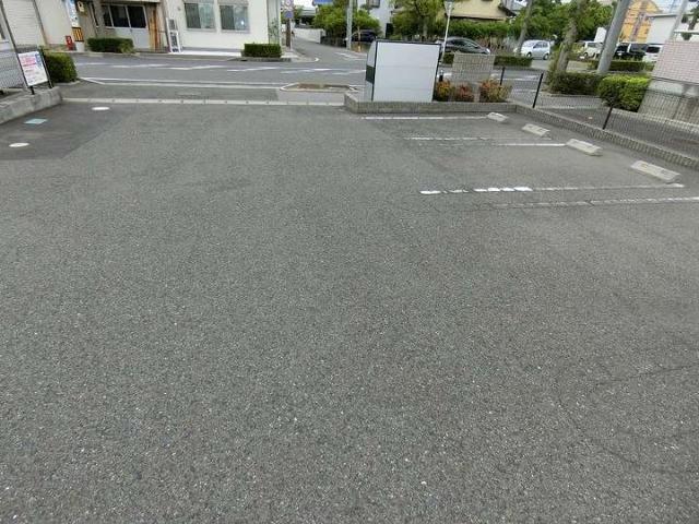 14/20 駐車場