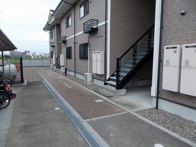 13/20 エントランス