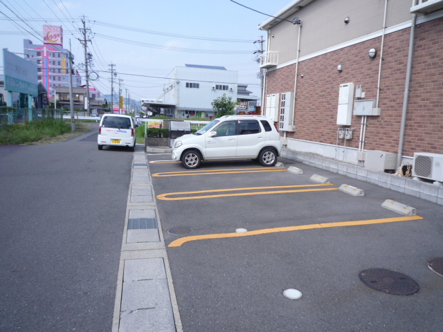 23/29 駐車場