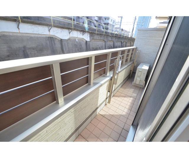13/17 バルコニー