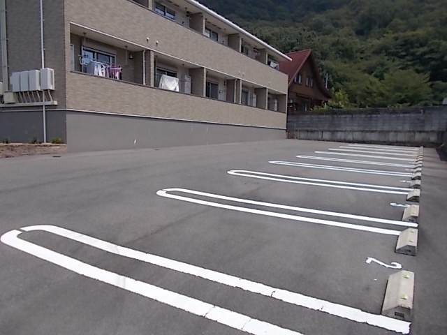 14/20 駐車場