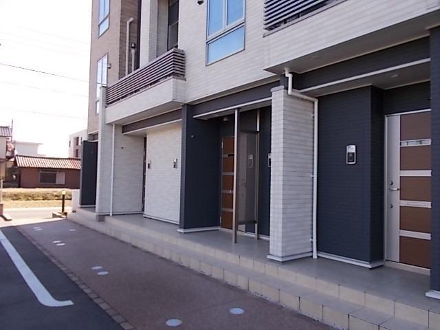 13/24 エントランス