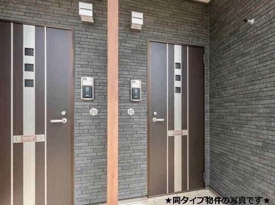 15/21 エントランス