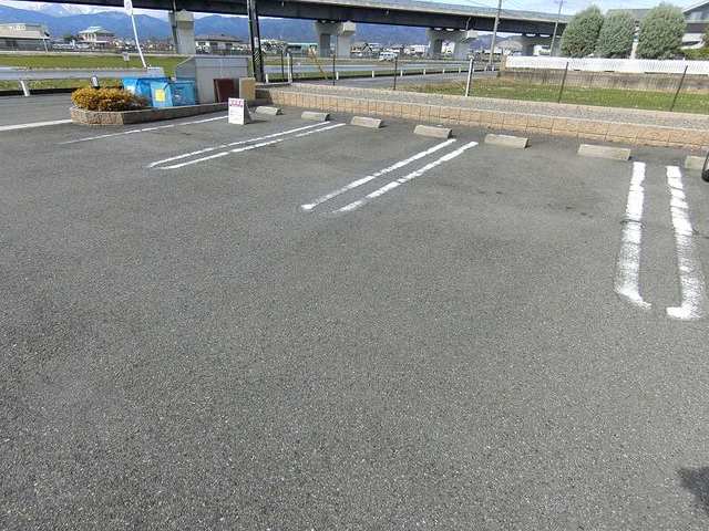 2/8 駐車場