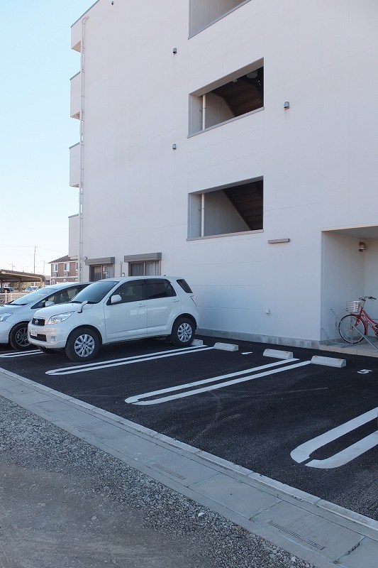 14/20 駐車場