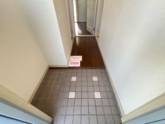 14/28 玄関