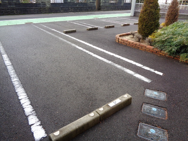 14/20 駐車場