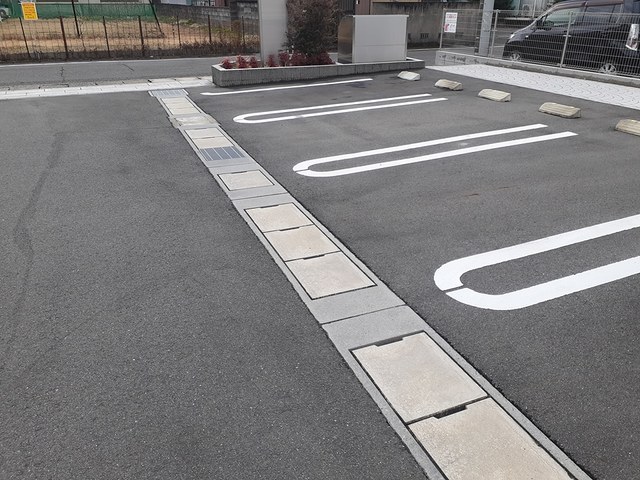 14/20 駐車場
