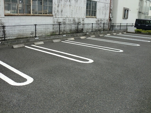 14/20 駐車場