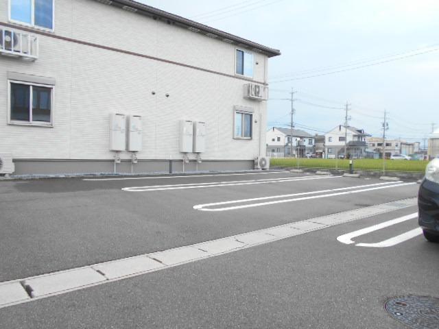 14/20 駐車場