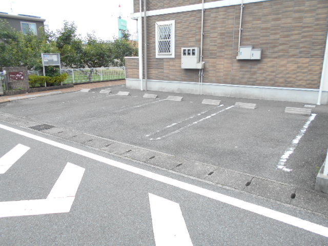 14/20 駐車場