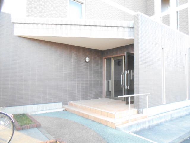 14/21 エントランス