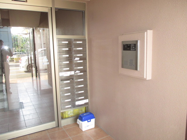 20/28 エントランス