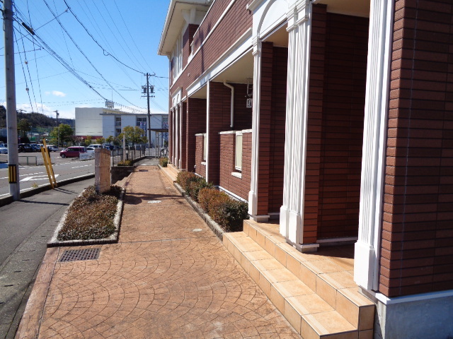 14/20 エントランス