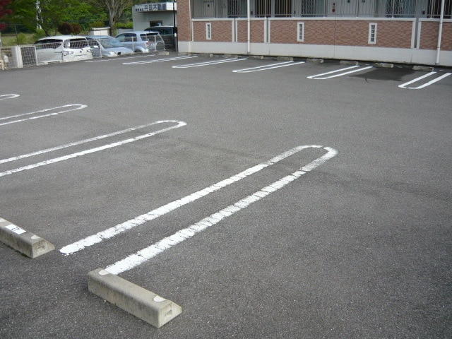 14/20 駐車場