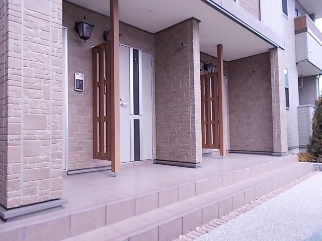 19/26 エントランス