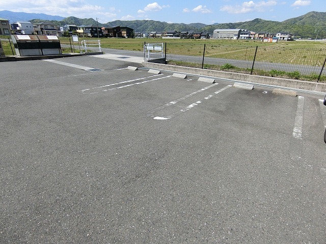14/20 駐車場