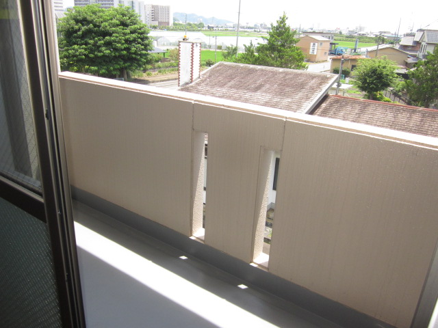 16/27 バルコニー
