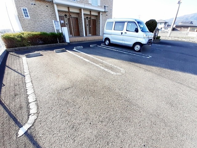 14/20 駐車場
