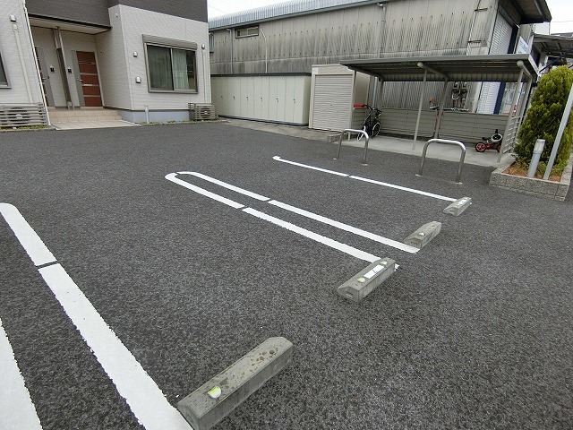14/20 駐車場