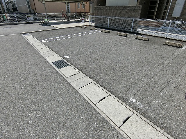 14/20 駐車場
