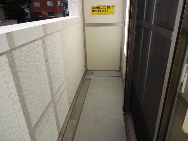 18/23 バルコニー