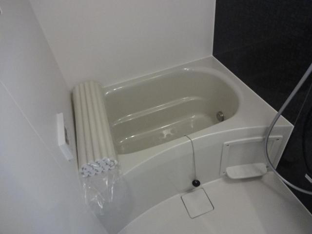 14/23 浴室