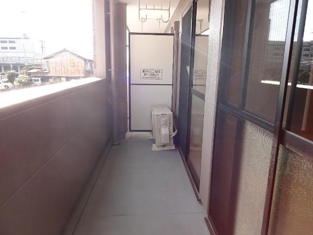 16/23 バルコニー