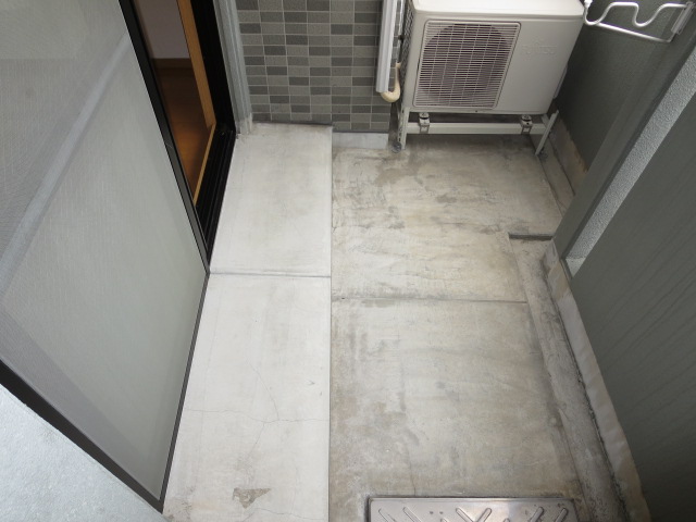 16/28 バルコニー