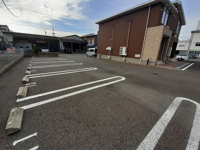 2/8 駐車場