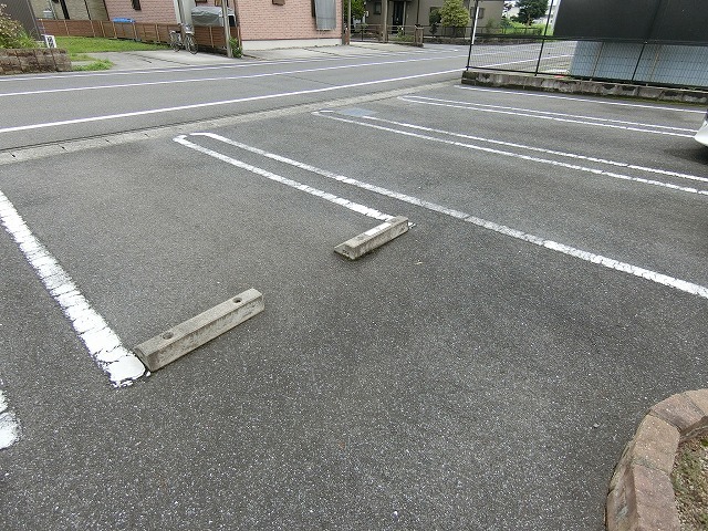 14/20 駐車場