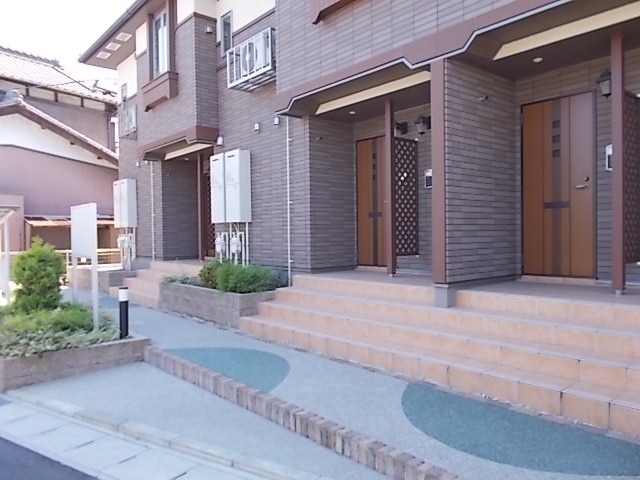 13/20 エントランス