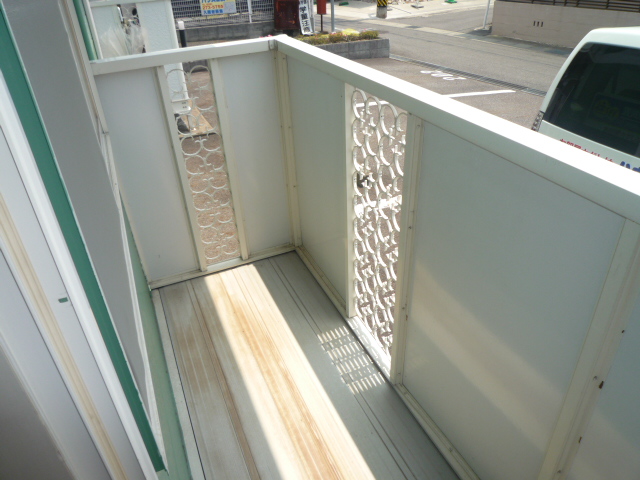 18/28 バルコニー