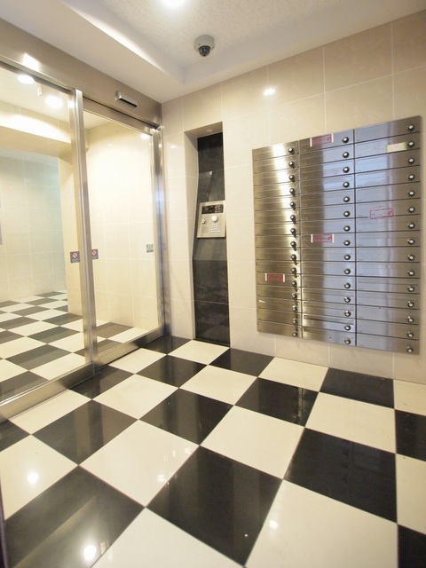 14/22 エントランス