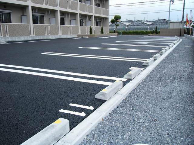 26/30 駐車場