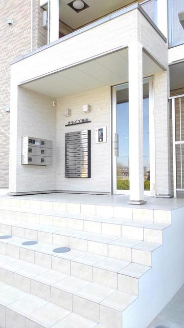 14/20 エントランス