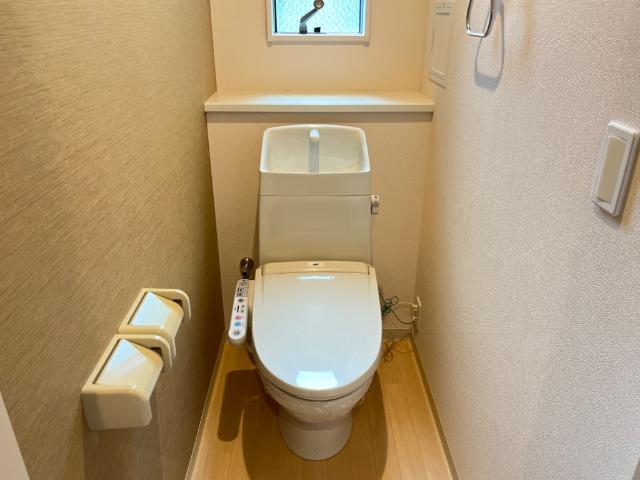 16/27 トイレ