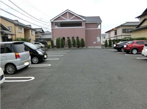 22/26 駐車場
