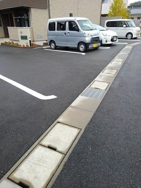 14/21 駐車場