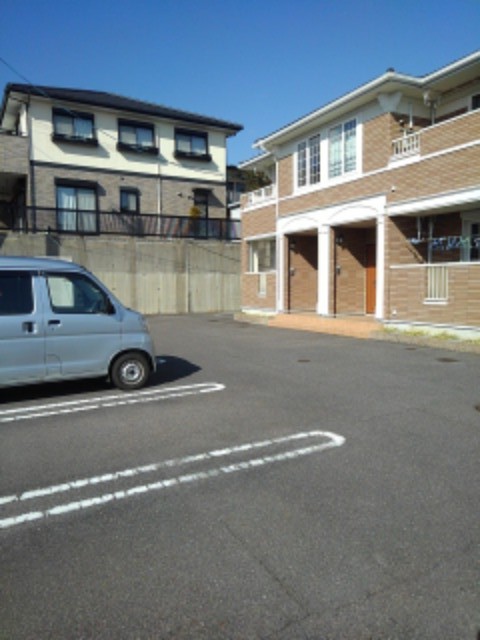 17/23 駐車場