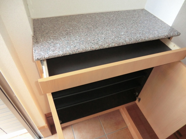 18/28 バルコニー