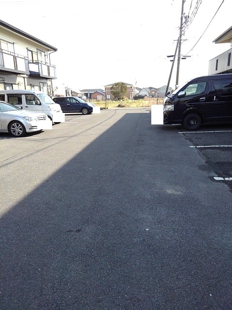 22/30 駐車場