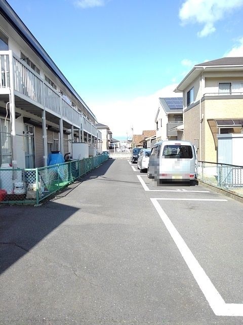 14/23 駐車場