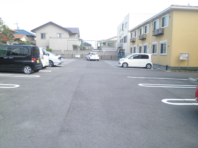 15/23 駐車場